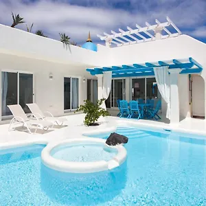 34 , Corralejo España
